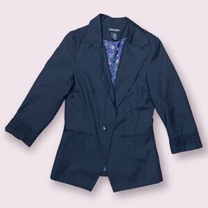 Doki Geki black blazer